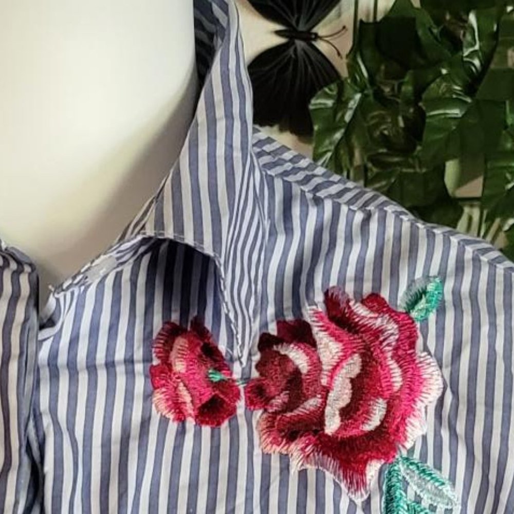 MERONA XL LONG SLEEVE BUTTON DOWN SHIRT  STRIPES